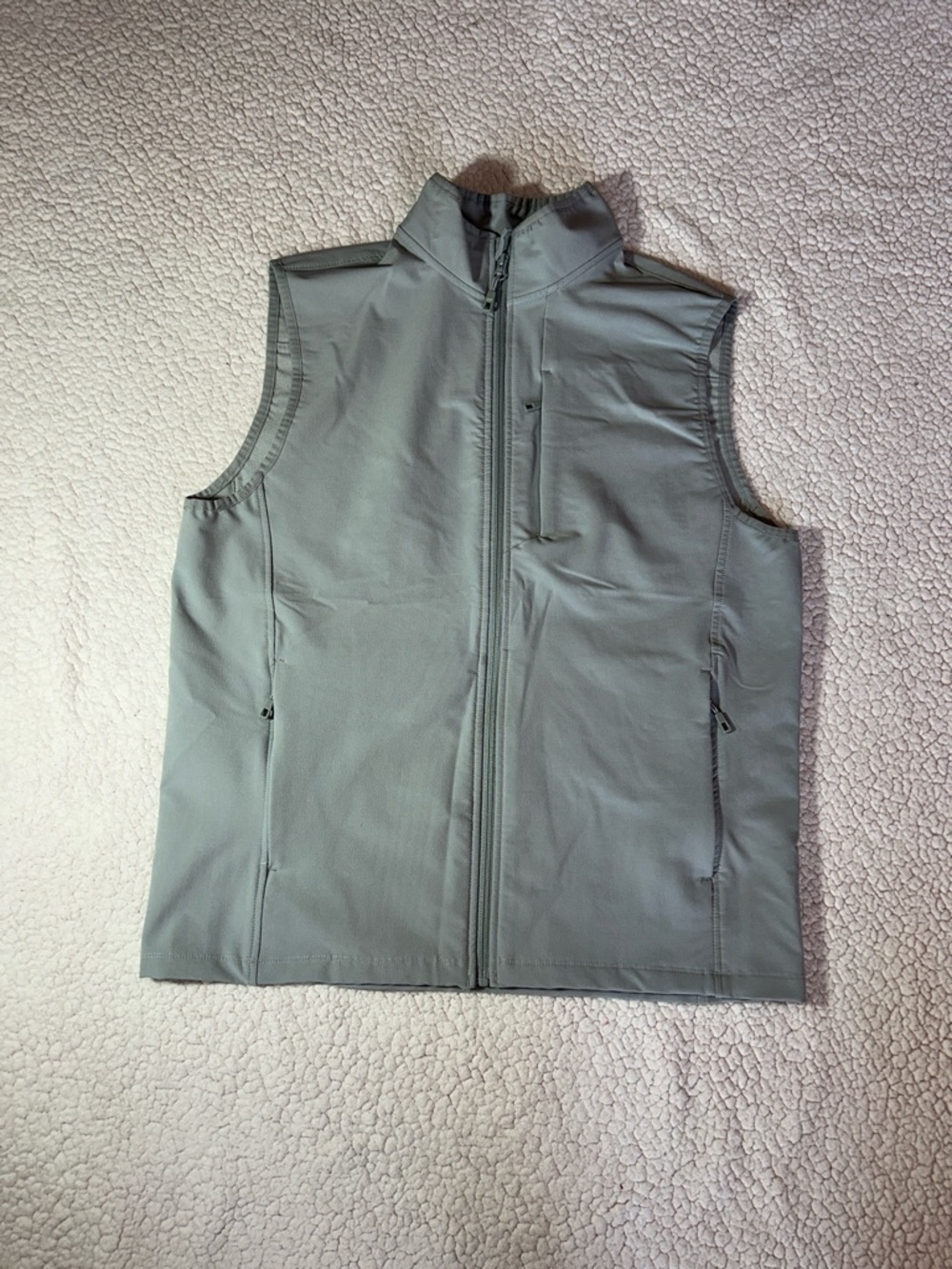 32 Degrees Men's Gray Softshell Zip-Front Vest